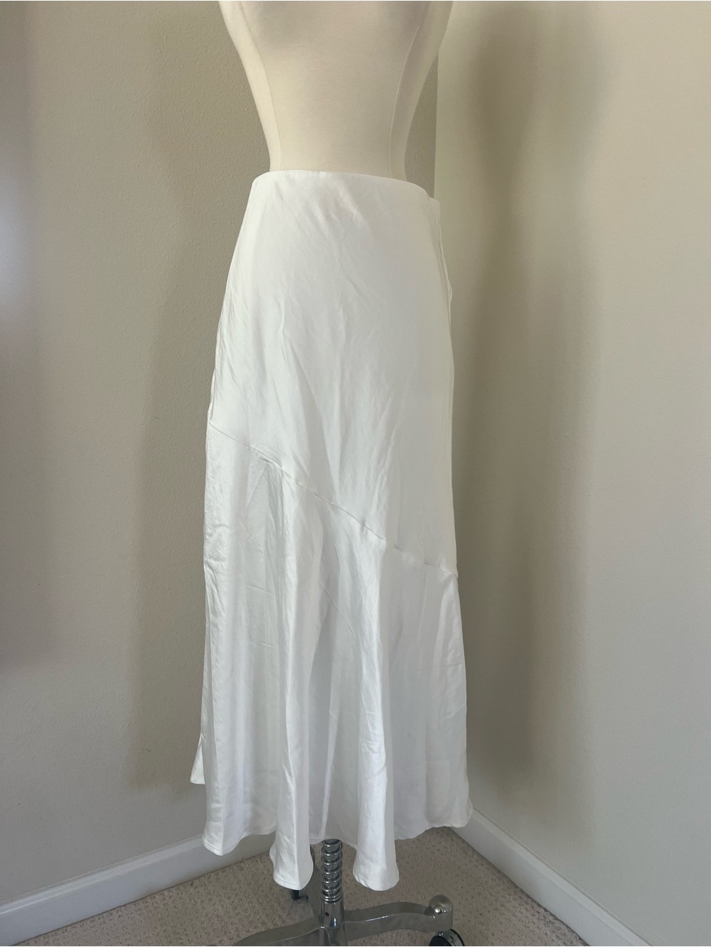 NWOT Francesca’s Satin Maxi Skirt S